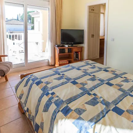 Spacious Holiday In L Escala With Private Pool * L' Escala