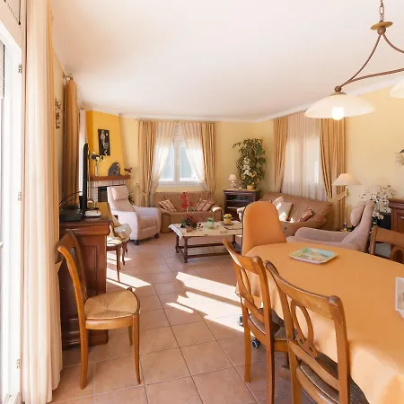 Spacious Holiday In L Escala With Private Pool *