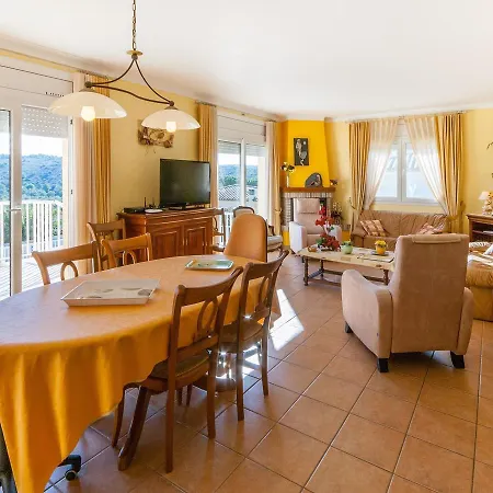 Spacious Holiday In L Escala With Private Pool * L' Escala