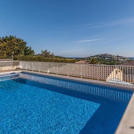 Hébergement de vacances Spacious Holiday In L Escala With Private Pool *