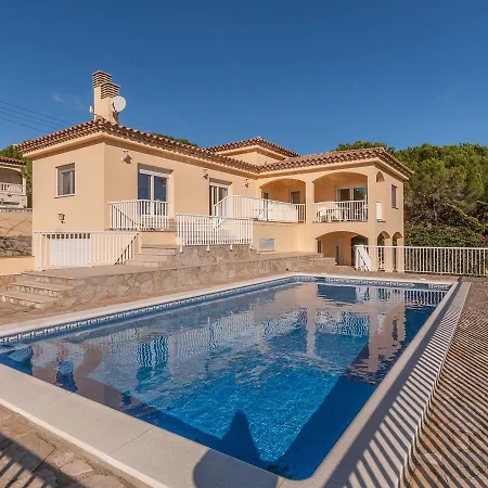 Spacious Holiday In L Escala With Private Pool Hébergement de vacances L' Escala