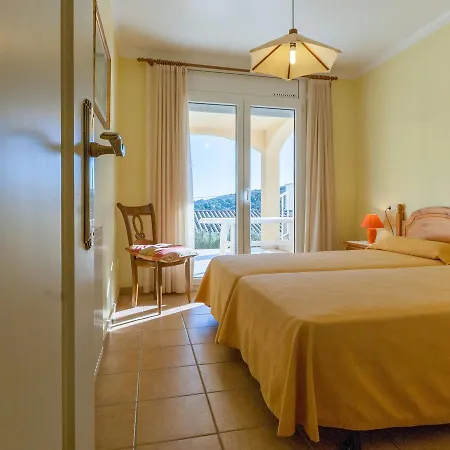 Spacious Holiday In L Escala With Private Pool Hébergement de vacances
